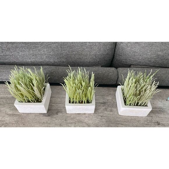 Faux Grass Plants set of 3 - Picture 1 of 5
